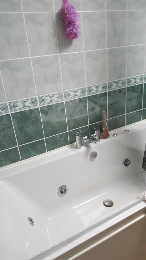 10 Abbey Street Timoleague Bandon Co Cork P72Fd32 Hotel Ngoại thất bức ảnh